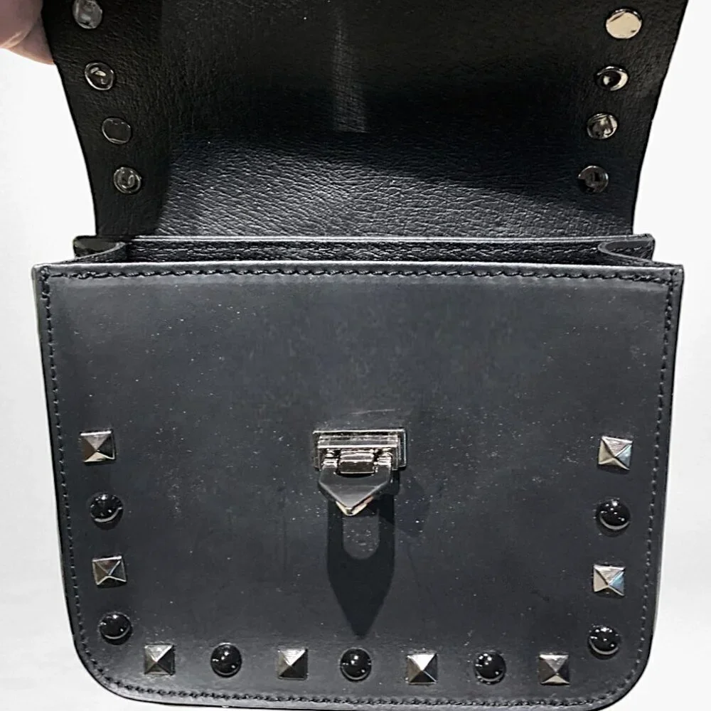 Borse in Pelle Black Studded Matte Leather Crossbody Bag w/Chainstrap